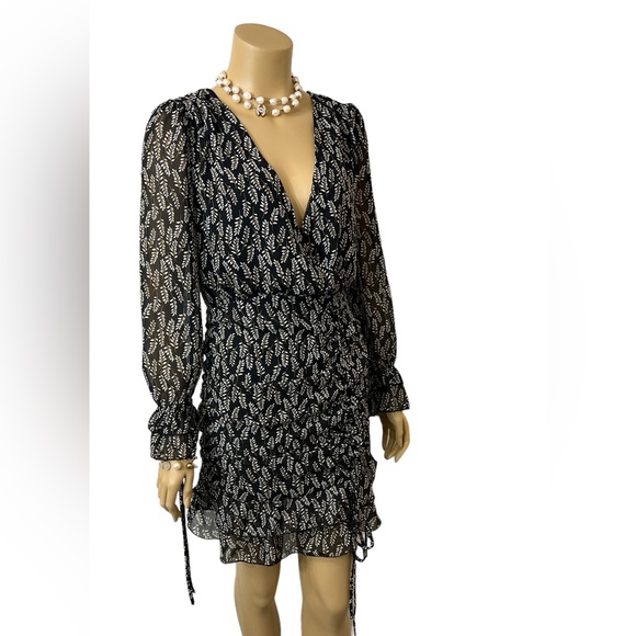 STYLE RACK LADYS DRESS W/ LINNER AND ADJUSTABLE PULL STRINGS VERY STYLIS… - Picture 5 of 15